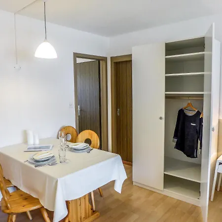 公寓 Chesa Ova Cotschna 304 By Interhome